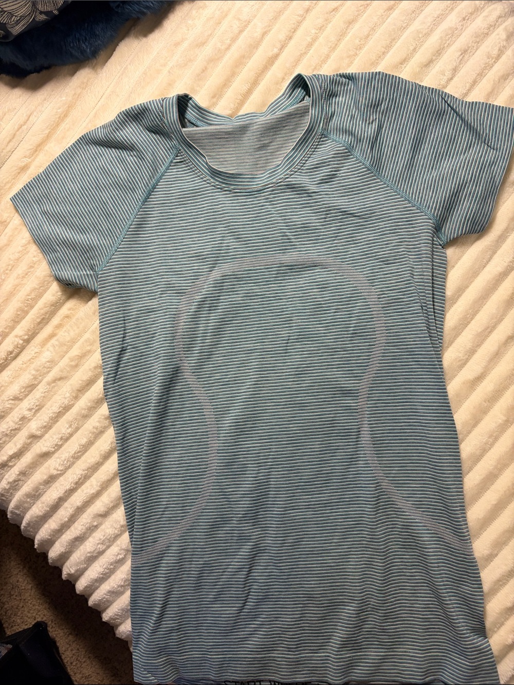 Lululemon short sleeve swiftly, size 8
